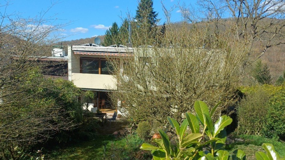 Hausansicht mit S�dterrasse Zweifamilienhaus Wuppertal