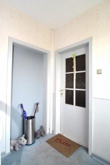 Wohnungseingang Willkommen im S�dstadt-Garten! Teilvermietetes Dreifamilienhaus in begehrter Lage