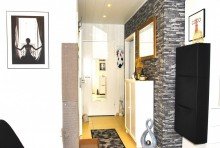 Blick auf die Wohnungseingangst�r Weitblick mit besten Aussichten im attraktiven Heiligenhaus-Unterilp!