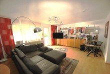 Wohnzimmer Beste Aussichten - vermietete Wohnung mit XL-Balkon und PKW-Stellplatz
