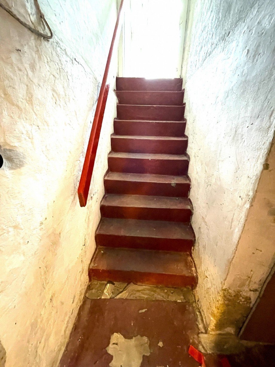 Kellertreppe Mehrfamilienhaus Bochum