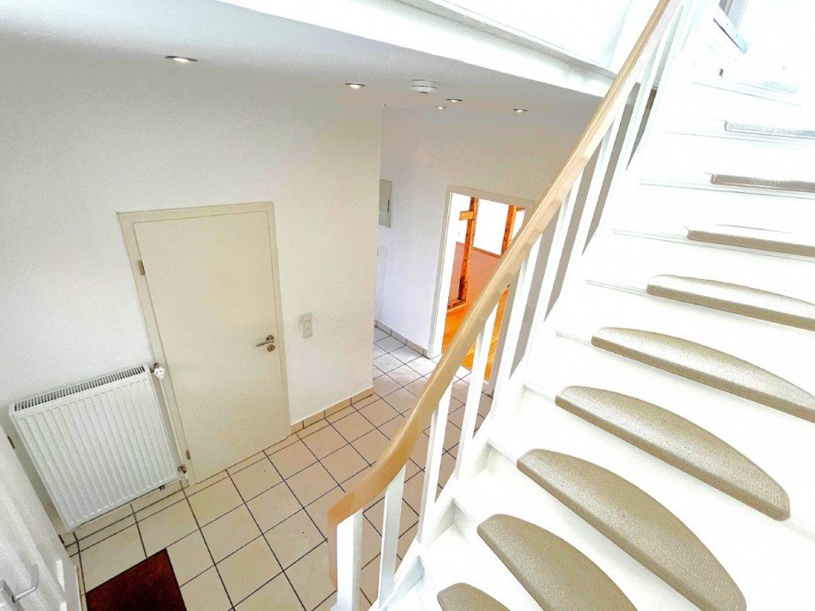 Diele mit Treppe Einfamilienhaus Wuppertal