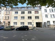 Vorderansicht �ber den D�chern von Hattingen mit Dachterrasse und besten Aussichten. Die XL-Wohnung zum xs-Preis!