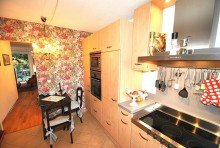 Verlockende Sitzgelegenheit M�bel rein und leben! Idyllisches Reiheneckhaus in Stadtrandlage - modern, wertig, zeitgem��.