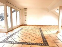 Wohn-/ Esszimmer �ber den D�chern von Hattingen mit Dachterrasse und besten Aussichten. Die XL-Wohnung zum xs-Preis!
