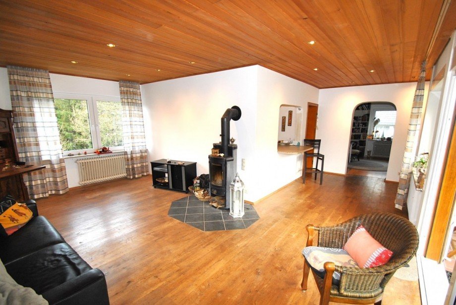 Wohnzimmer OG mit Kaminofen Zweifamilienhaus Wuppertal