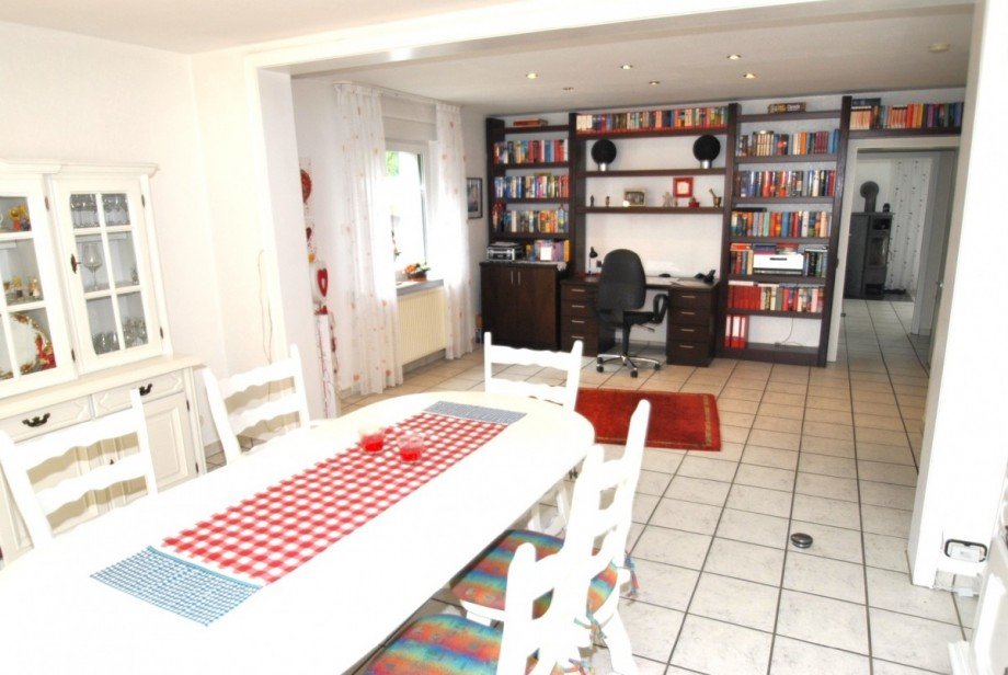 ...mit Arbeits- oder Hobbyecke Mehrfamilienhaus Bochum