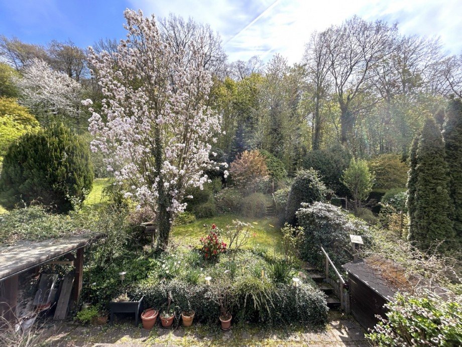 Gartenblick Doppelhaush�lfte Hattingen