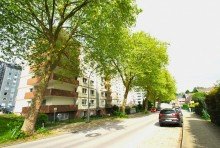 Begr�nter Stra�enzug Beste Aussichten - vermietete Wohnung mit XL-Balkon und PKW-Stellplatz