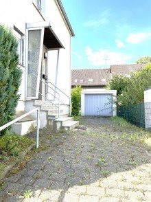 Hauseingang mit Garagenzufahrt Gefragter Allesk�nner f�r Alt  und  Jung in Hattingen Winz-Baak / Oberwinzerfeld!