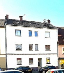 Hausansicht Optionsreich mit Rendite und Hausgarten - Mehrfamilienhaus in aufgelockertem Umfeld Bochum-Harpens!