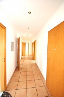 Diele �ber den D�chern von Hattingen mit Dachterrasse und besten Aussichten. Die XL-Wohnung zum xs-Preis!
