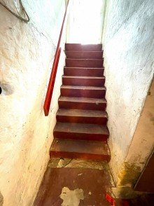 Kellertreppe Optionsreich mit Rendite und Hausgarten - Mehrfamilienhaus in aufgelockertem Umfeld Bochum-Harpens!