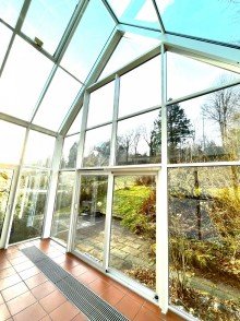 Wintergarten und Terrasse Hammesberg - idyllisches Einfamilienhaus mit besten Aussichten und Wintergarten-Wow-Effekt