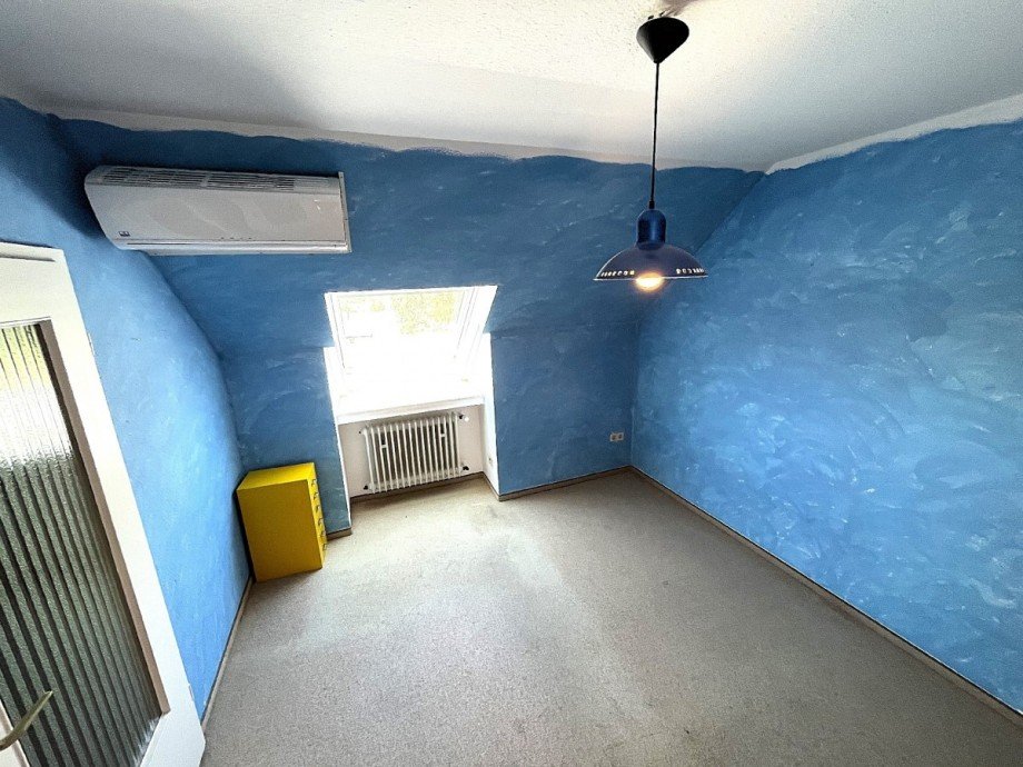 Schlafzimmer im Dachgeschoss Zweifamilienhaus Hattingen
