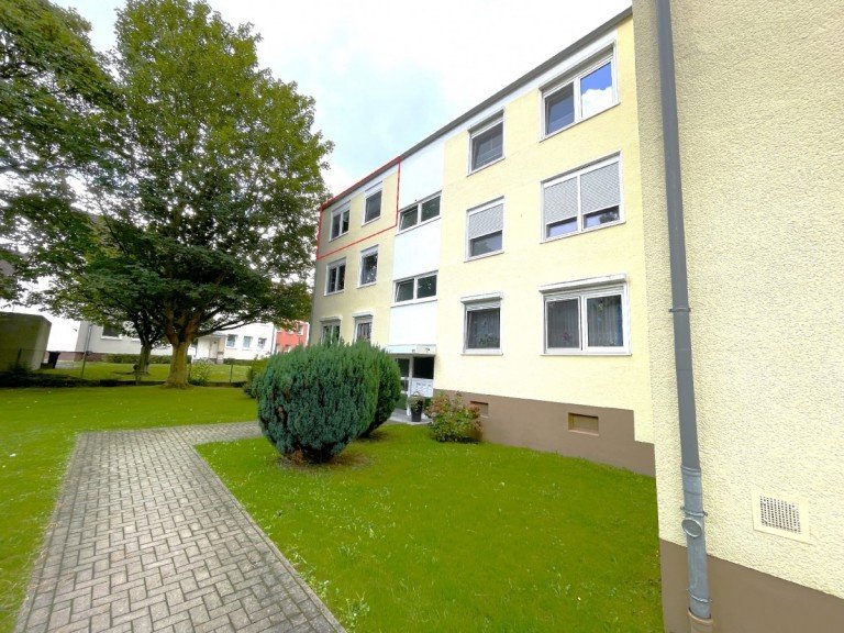 Hauszugang Hattingen - Winz-Baak Etagenwohnung Dreizimmerwohnung in Hattingen, modern und lichthell - ein sch�nes Zuhause!
